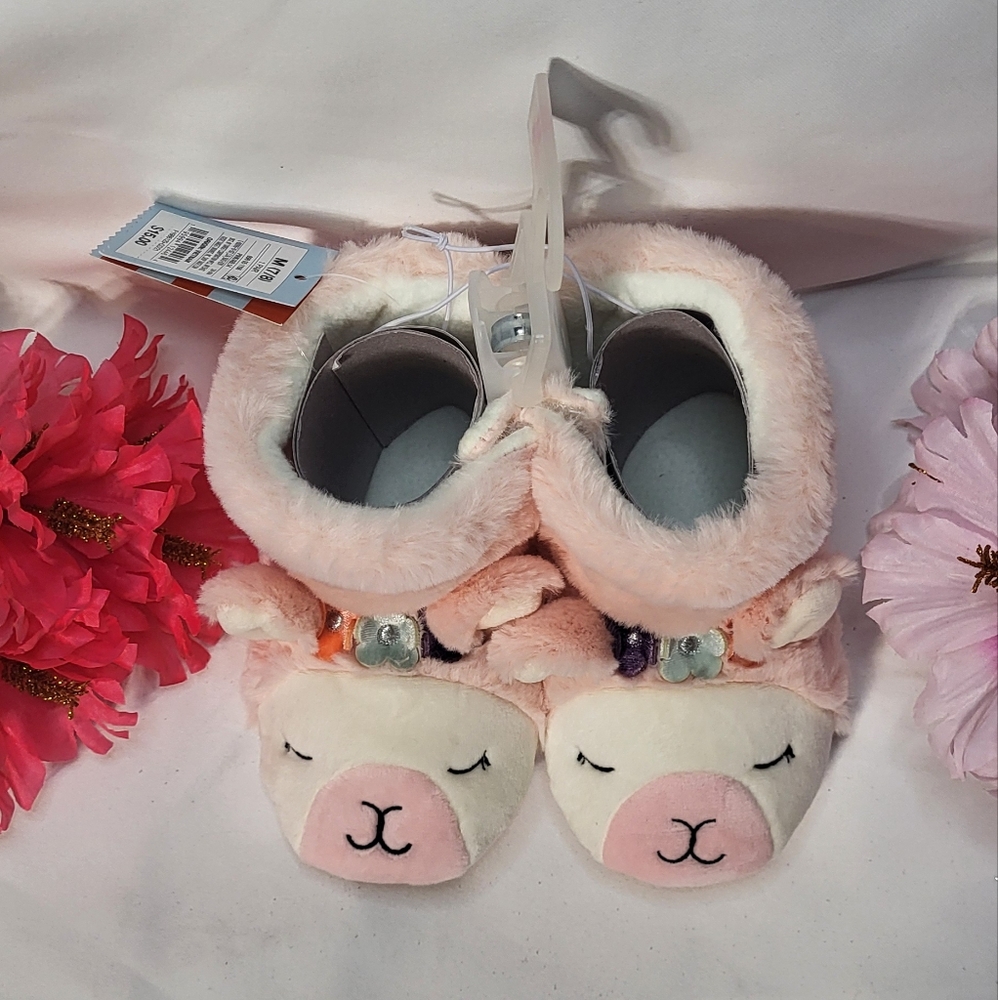 Cat & Jack Girls NWT Light Pink Llama Faux Fur Slipper Booties Sz Medium (7/8) - Picture 5 of 11